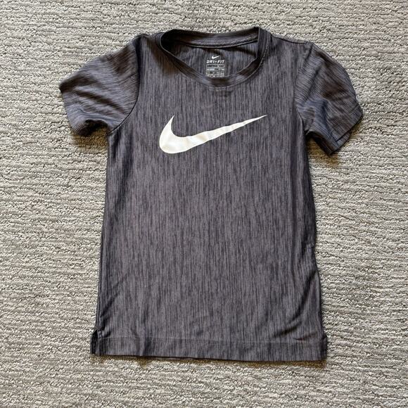 Lot of 2: Boys Adidas Jogger Sweatpants (7) & Nike Dri-Fit Gray T-Shirt (7) - Picture 5 of 7